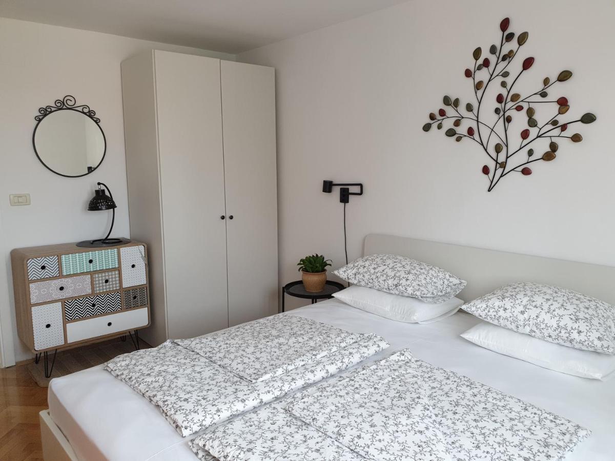 Apartment Maeistro By Privileggio Residence Rovinj Exterior photo